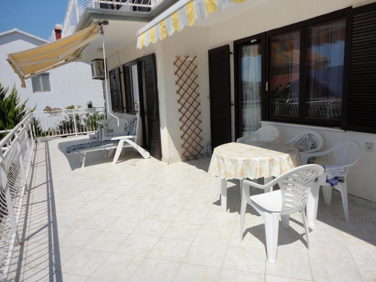 Wisteria Hotel Tivat Exterior foto