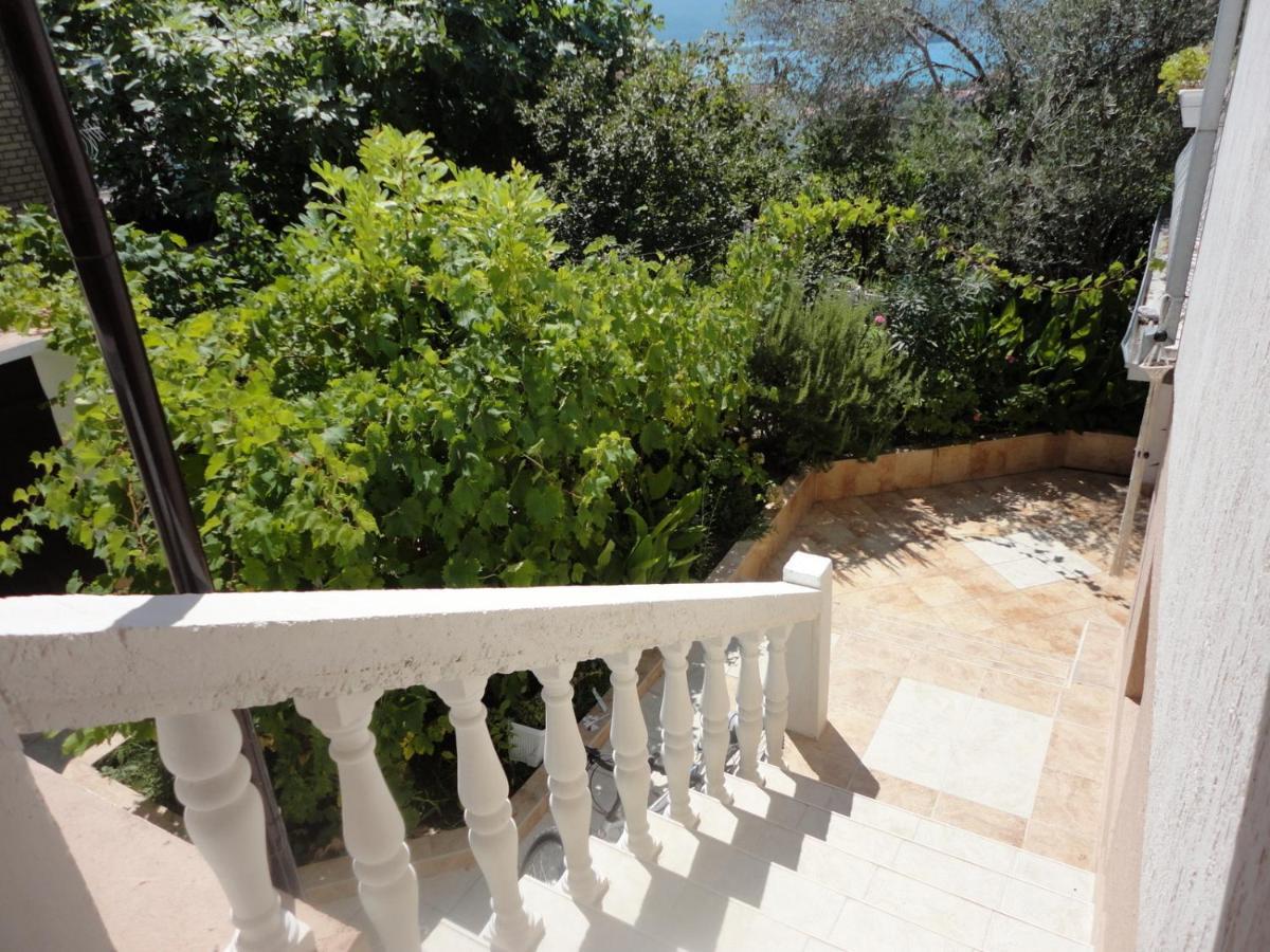 Wisteria Hotel Tivat Exterior foto