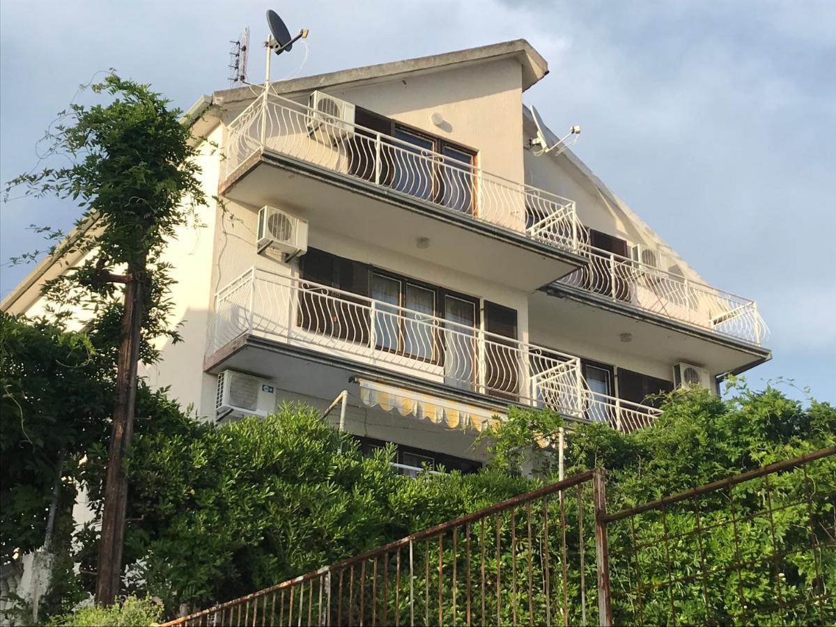 Wisteria Hotel Tivat Exterior foto